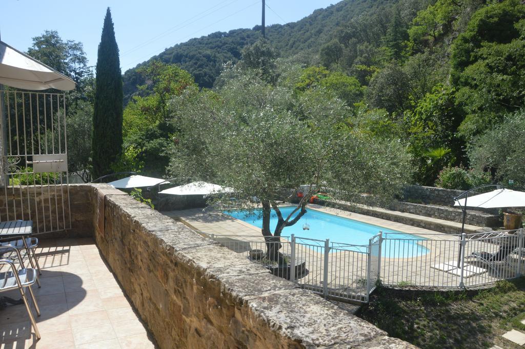 Bed and Breakfast Domaine De La Carriere Sumene Экстерьер фото