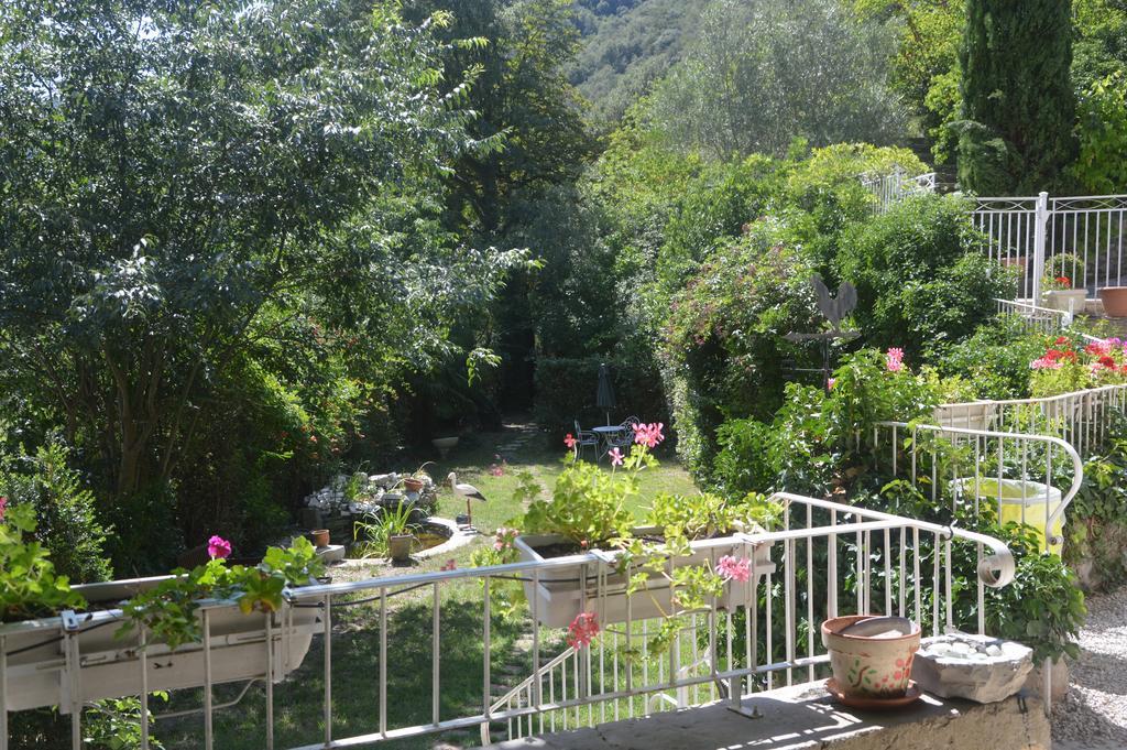 Bed and Breakfast Domaine De La Carriere Sumene Экстерьер фото
