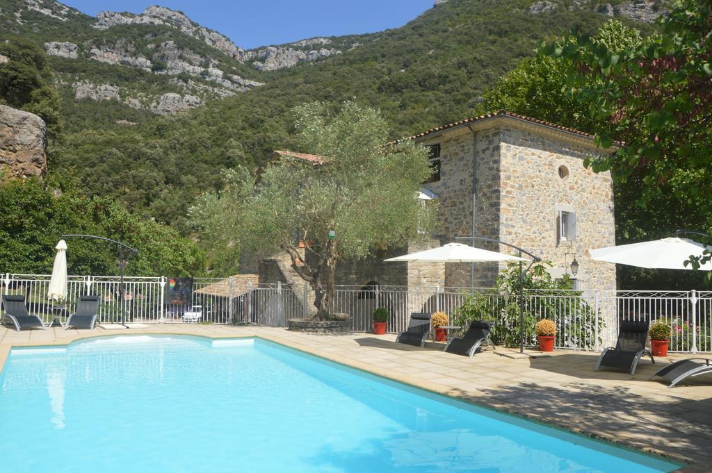 Bed and Breakfast Domaine De La Carriere Sumene Экстерьер фото