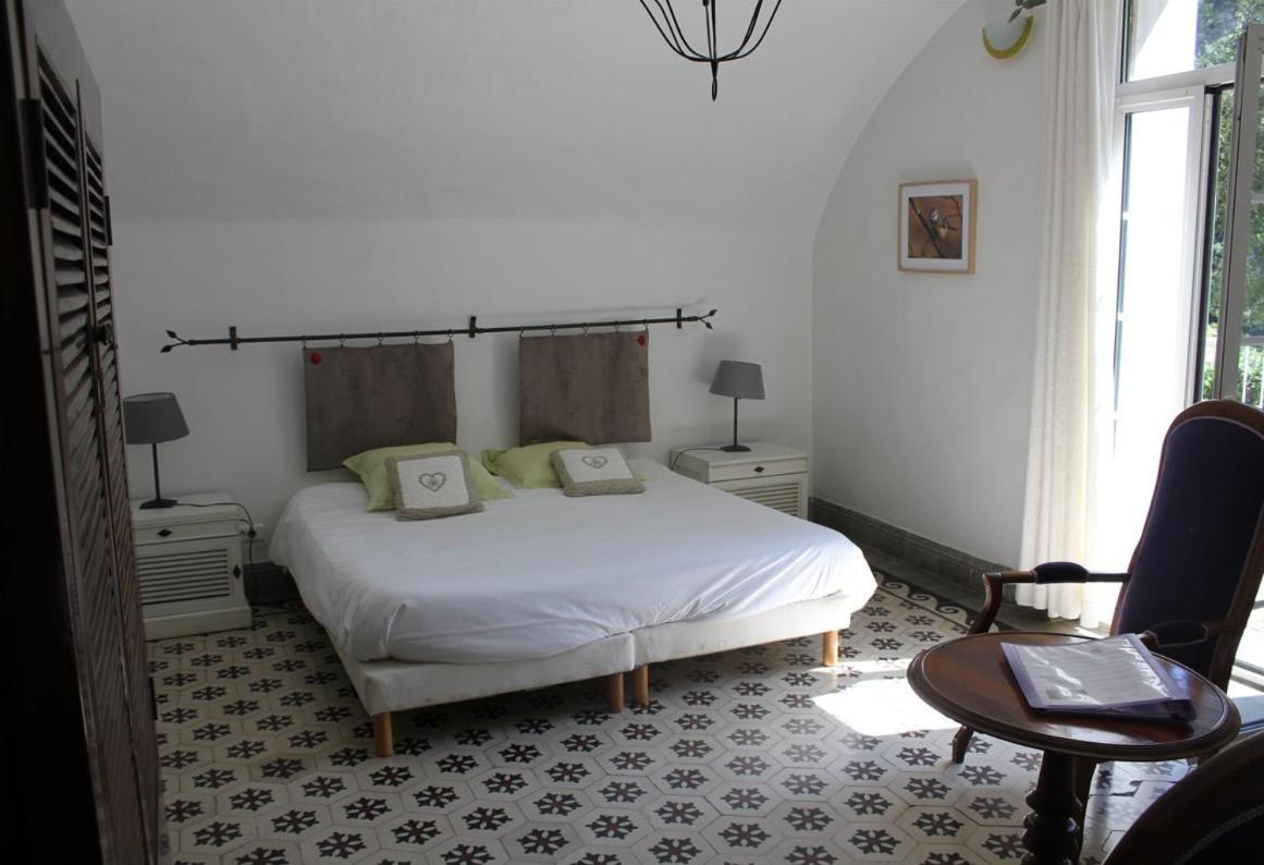 Bed and Breakfast Domaine De La Carriere Sumene Экстерьер фото