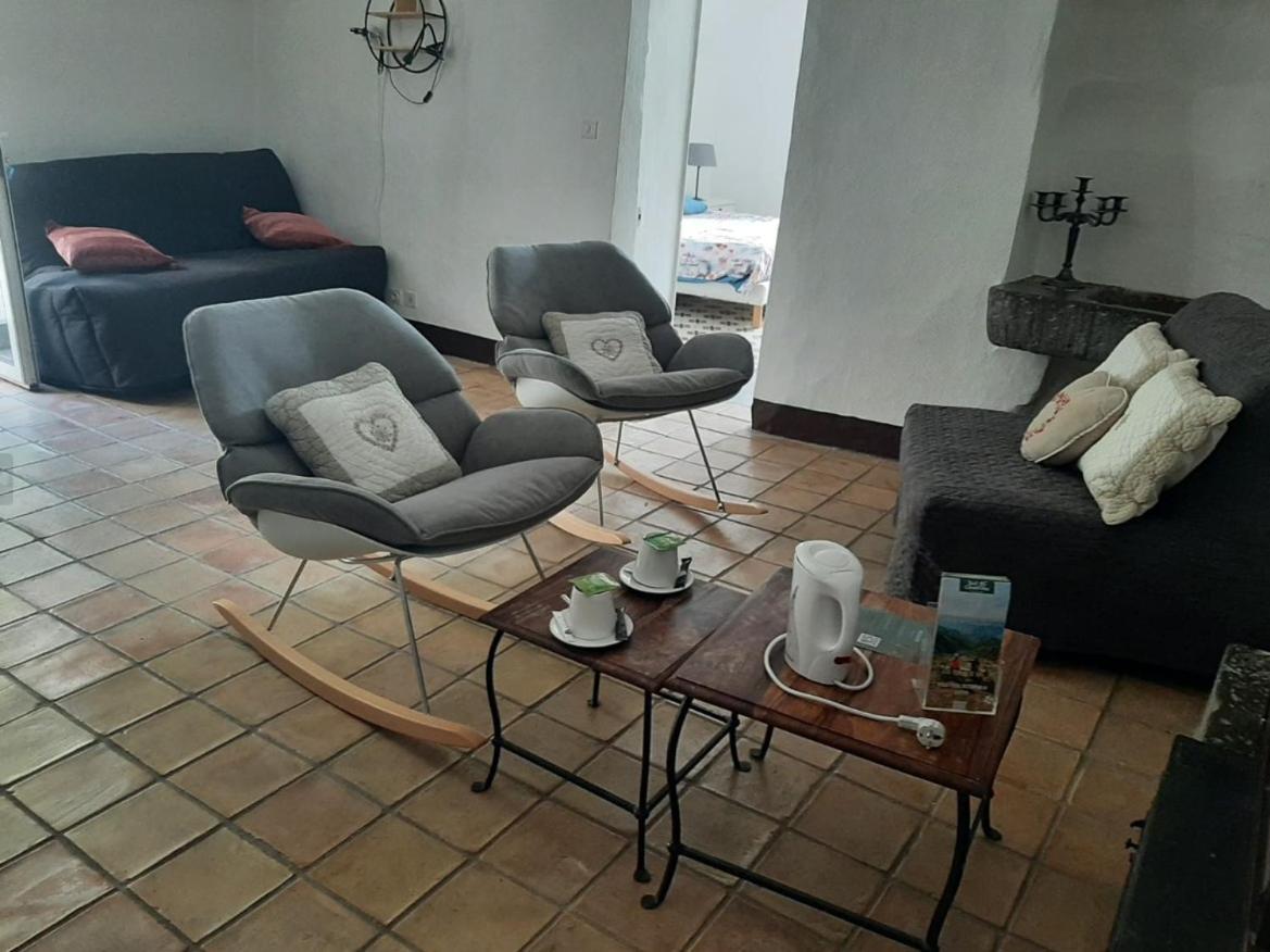 Bed and Breakfast Domaine De La Carriere Sumene Экстерьер фото