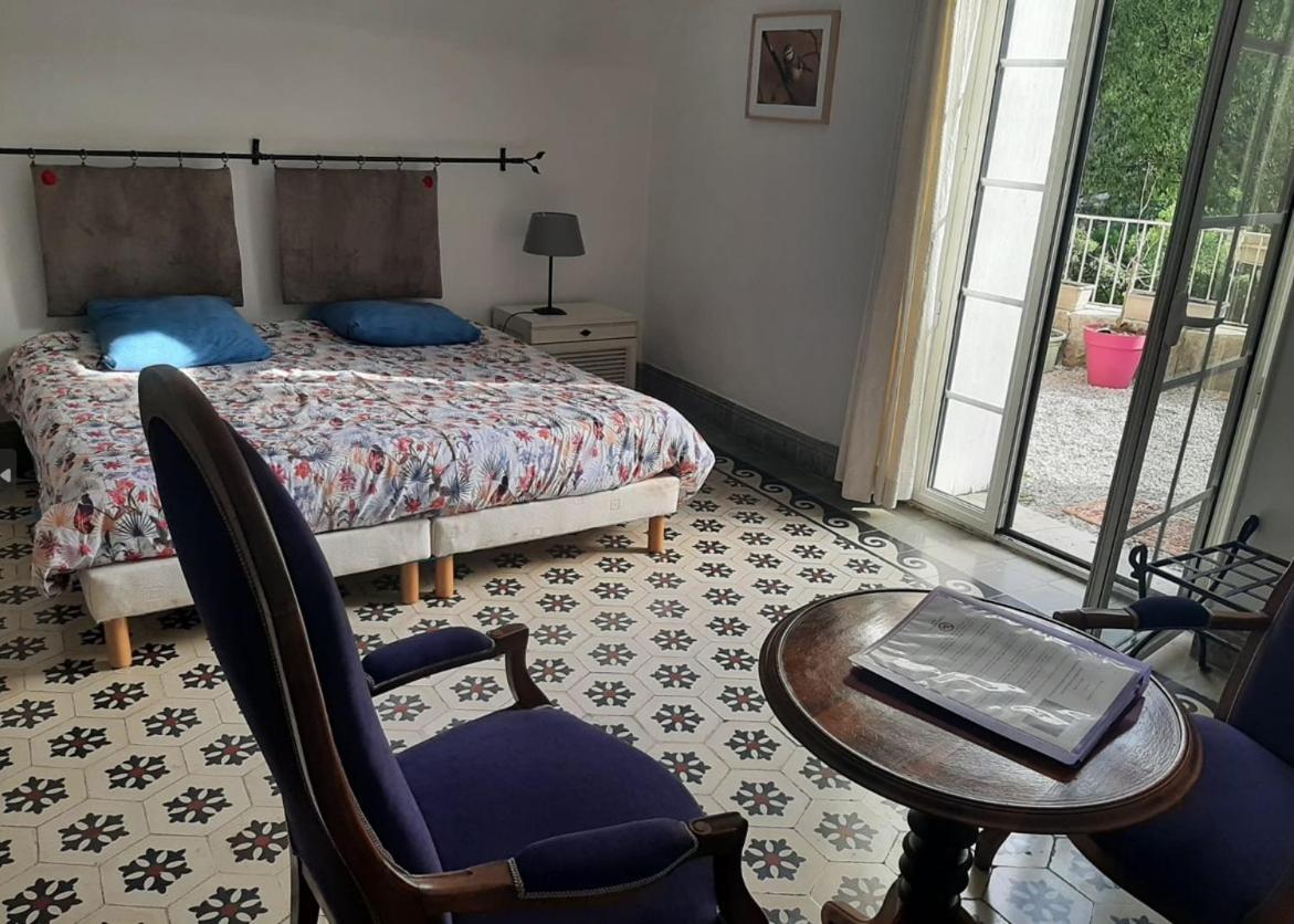 Bed and Breakfast Domaine De La Carriere Sumene Экстерьер фото